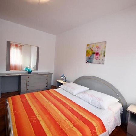 Apartments Mihovilovic - 50 M From Beach Slatine Dış mekan fotoğraf