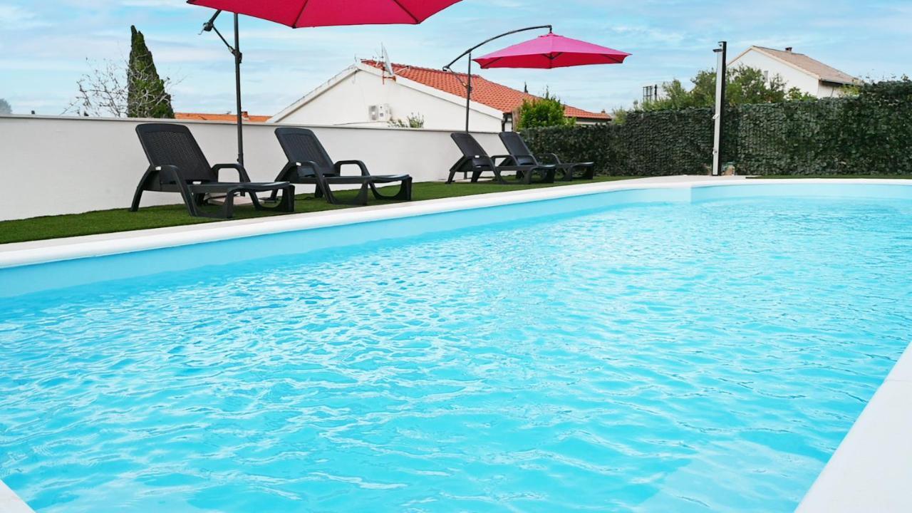 Apartments Mihovilovic - 50 M From Beach Slatine Dış mekan fotoğraf