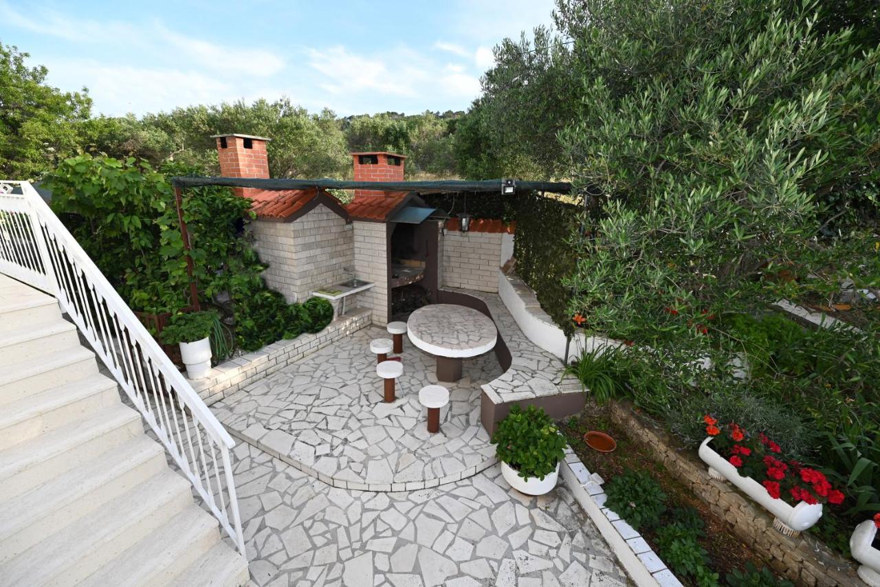Apartments Mihovilovic - 50 M From Beach Slatine Dış mekan fotoğraf