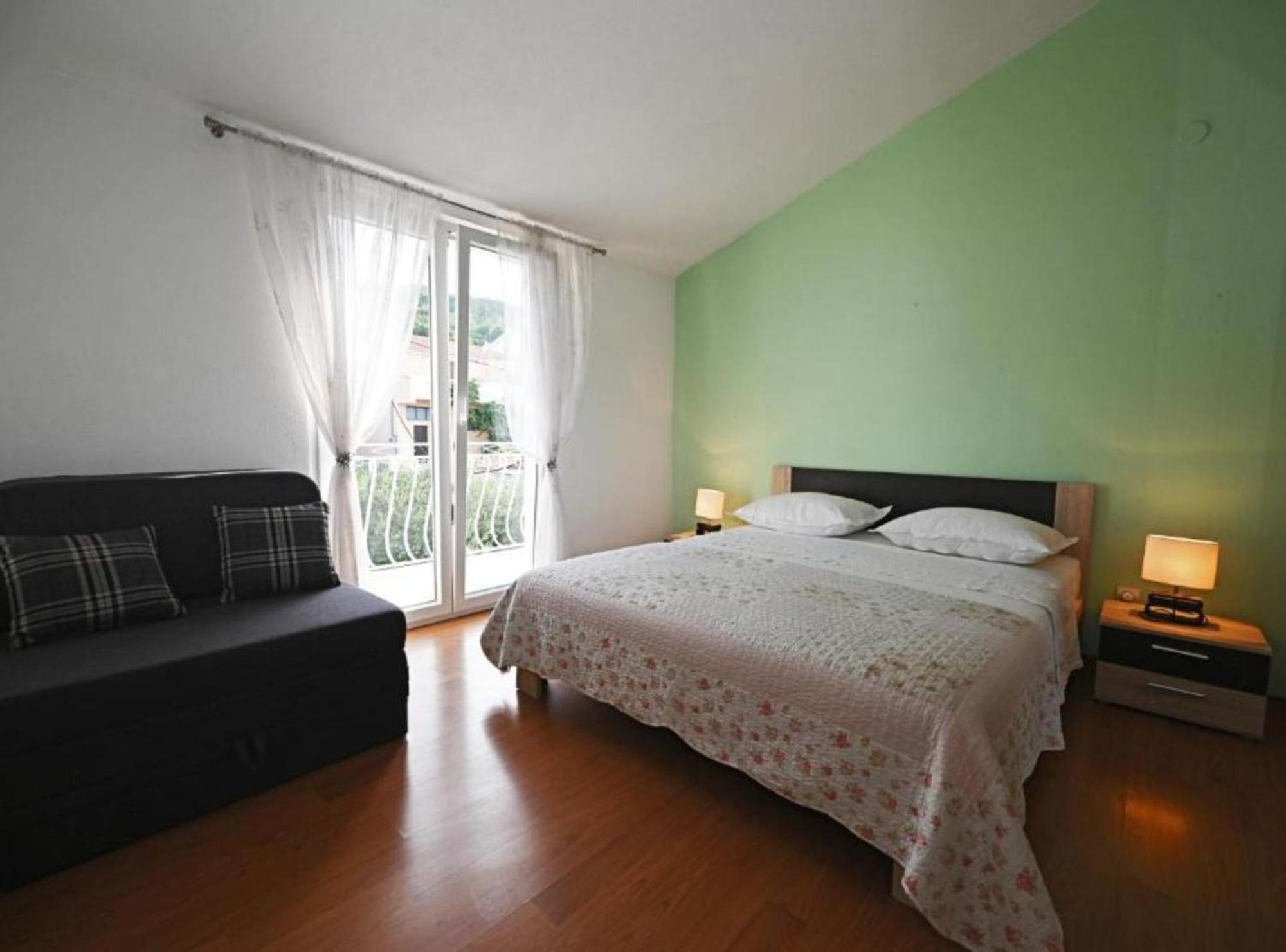 Apartments Mihovilovic - 50 M From Beach Slatine Dış mekan fotoğraf