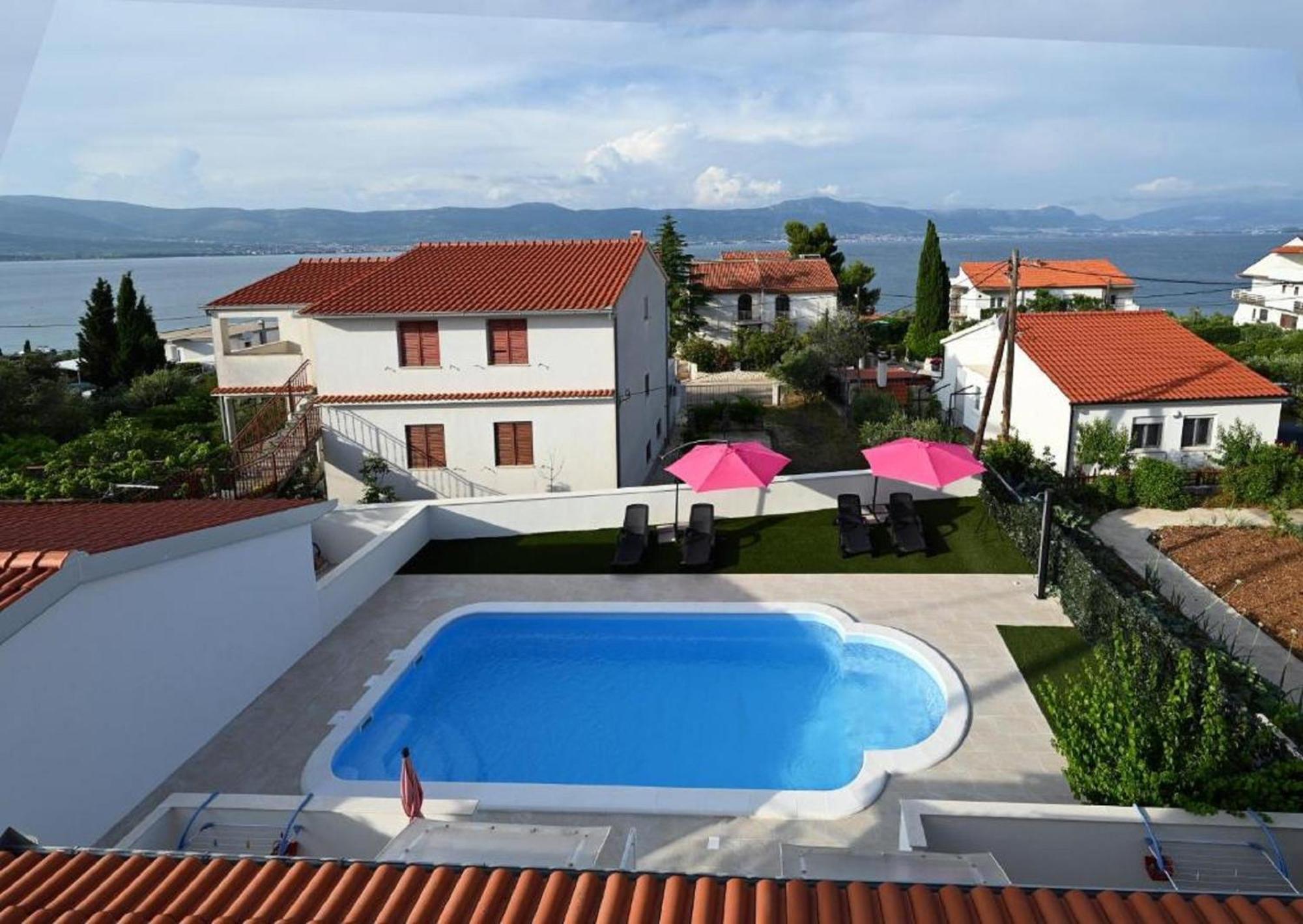 Apartments Mihovilovic - 50 M From Beach Slatine Dış mekan fotoğraf
