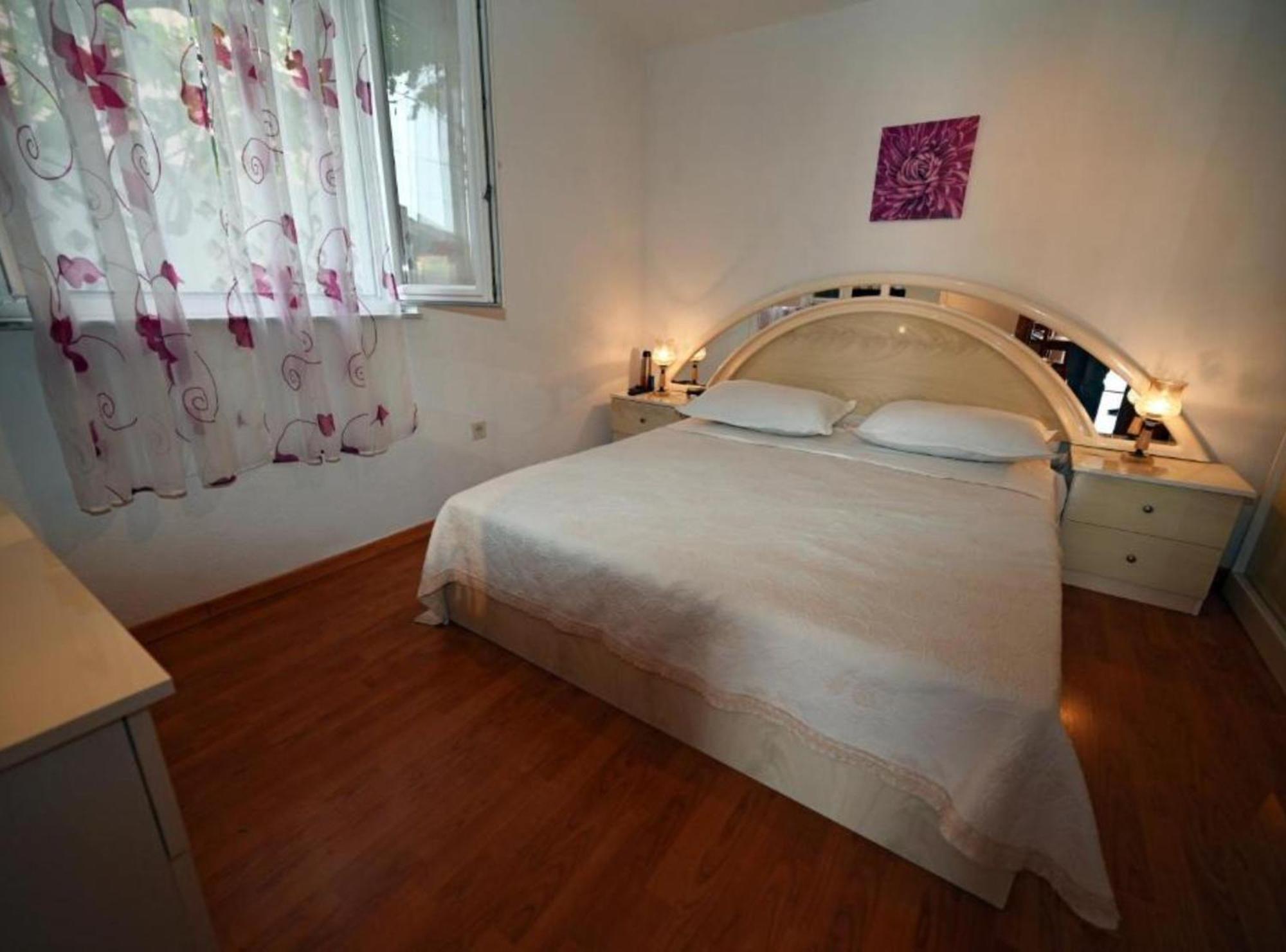 Apartments Mihovilovic - 50 M From Beach Slatine Dış mekan fotoğraf