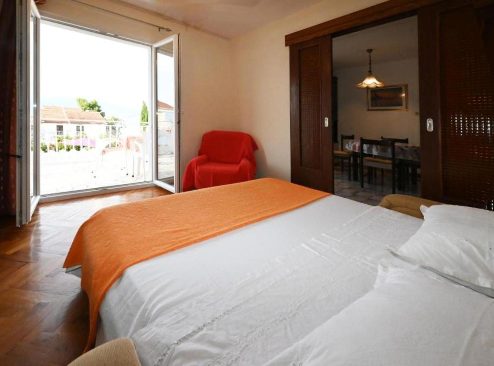 Apartments Mihovilovic - 50 M From Beach Slatine Dış mekan fotoğraf