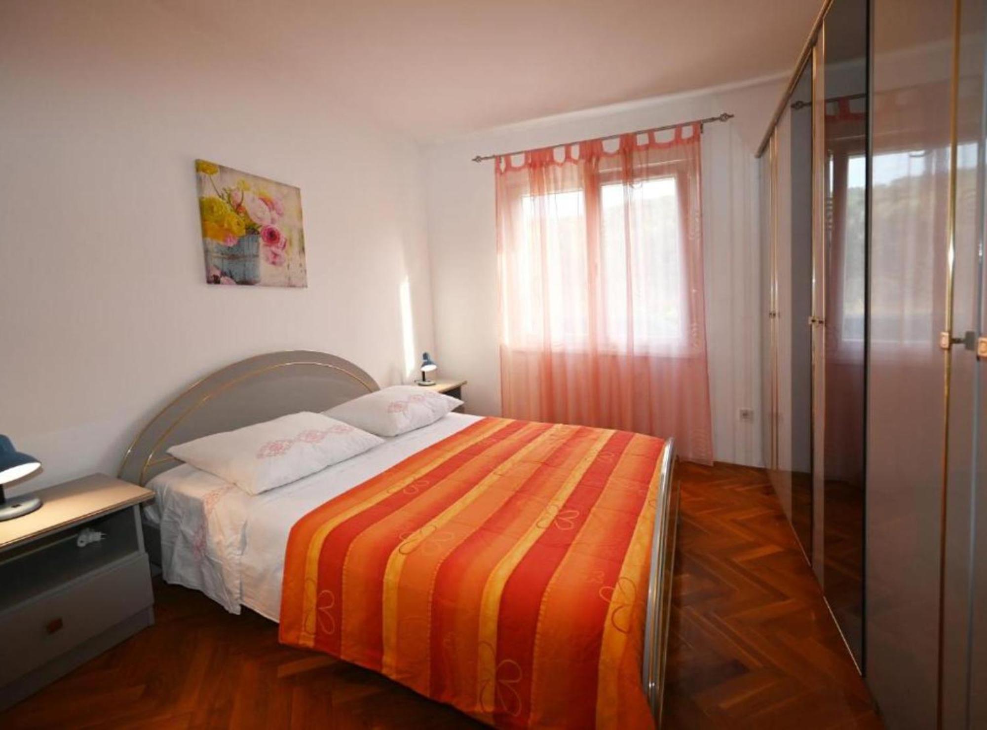 Apartments Mihovilovic - 50 M From Beach Slatine Oda fotoğraf